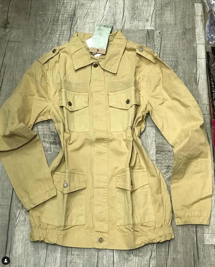 Parka Com Bolsos Sarja Feminino