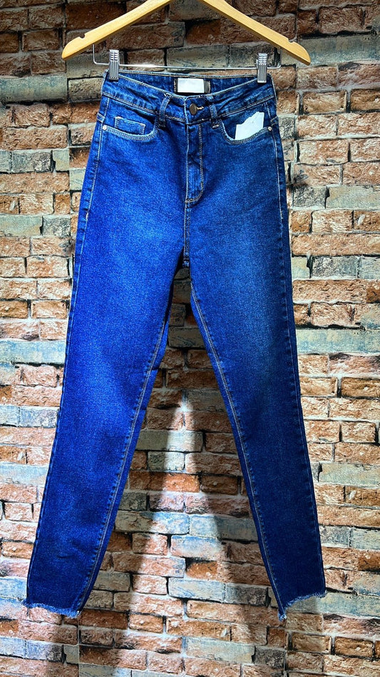 Calça reta jeans feminino - 013.10.0007